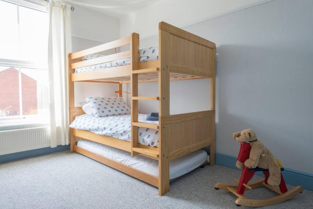 Large Character Home, Hot Tub, Beach 5 Min Walk Gorleston-on-Sea Eksteriør billede