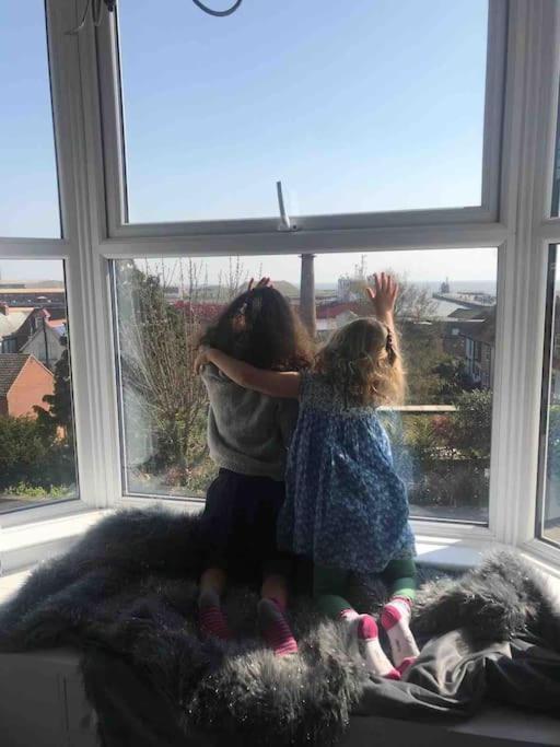 Large Character Home, Hot Tub, Beach 5 Min Walk Gorleston-on-Sea Eksteriør billede