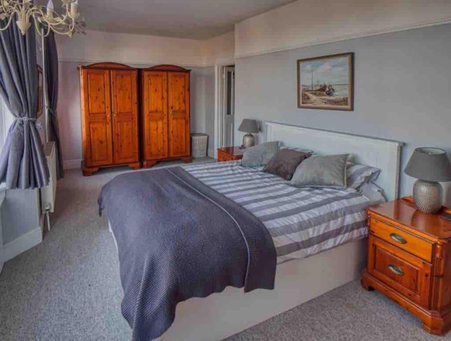 Large Character Home, Hot Tub, Beach 5 Min Walk Gorleston-on-Sea Eksteriør billede