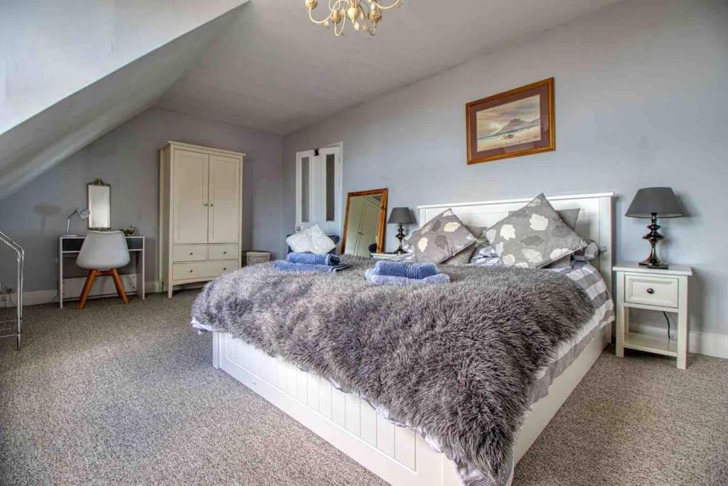 Large Character Home, Hot Tub, Beach 5 Min Walk Gorleston-on-Sea Eksteriør billede