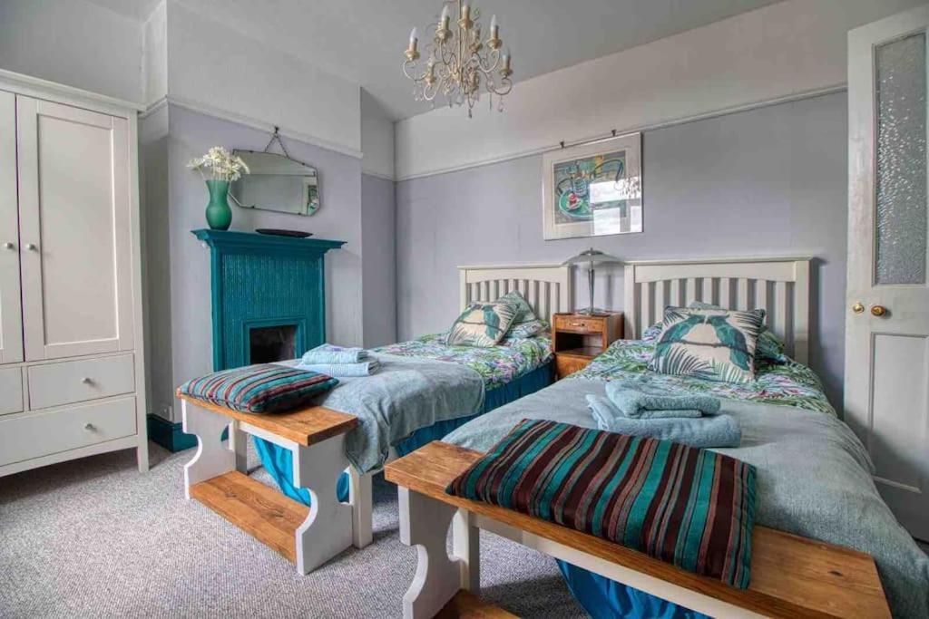 Large Character Home, Hot Tub, Beach 5 Min Walk Gorleston-on-Sea Eksteriør billede